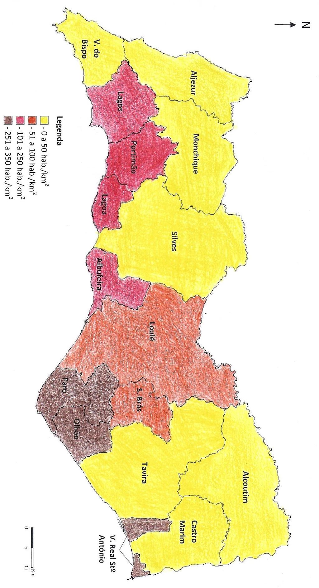 Os concelhos do Algarve com maior densidade populacional, em 2001, foram Olhão, V. Real Stº António e Faro, registando mais de 250 hab./km 2.