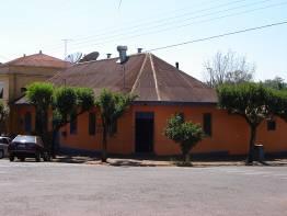 Construção de 1913 em linguagem da arquitetura Neogótica.