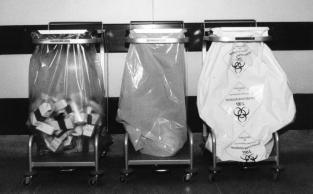 7. Acondicionamento Os sacos plásticos devem obedecer à seguinte especificação de cores: Transparentes Coloridos opacos Branco leitoso Lixo