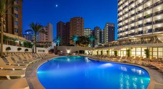 3ª Pessoa (-20%) Suplemento Individual (+150 ) Crianças 0-12 anos (50%) Desde 585 RH Royal **** Hotel exclusivo para