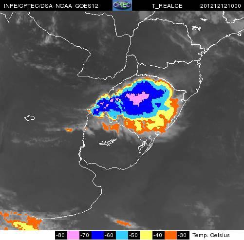 BOLETIM DIÁRIO DO TEMPO Boletim do Tempo para 11 de Dezembro Pela manha, devido a presença de grande quantidade de umidade e CAPE sobre o norte da Argentina, um SCM se formou a partir do oeste do