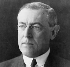 CATORZE PONTOS PARA A PAZ O presidente Woodrow Wilson propôs uma paz sem
