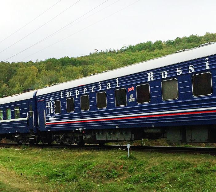 TREM DE LUXO IMPERIAL RÚSSIA Viaje com conforto a bordo do Trem Imperial Russia e visite muitos centros culturais do vasto