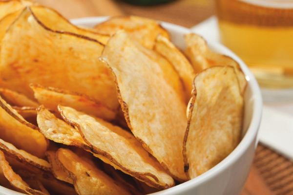 05 Dicas - Para batatas fritas crocantes e sequinhas: corte-a e deixe por 30 minutos no congelador antes de fritar.