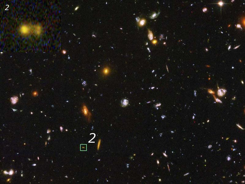 Observações: galáxias distantes Universo jovem: muitas galáxias