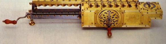 Evolução 1671 na Alemanha, Gottfried Leibnitz inventou uma máquina muito parecida com