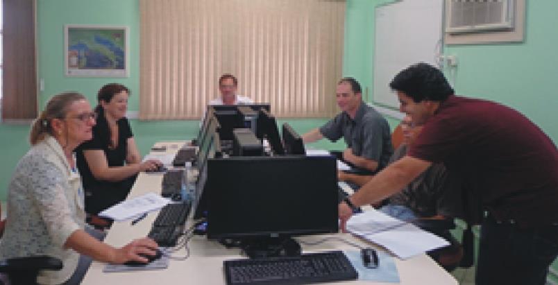 Nome do ministrante: Geógrafo Hélio Larri Vist Mestre em Sensoriamento Remoto e Coordenador da Área de Geotecnologia.