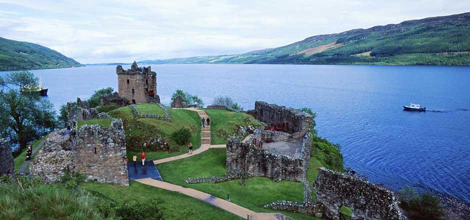 Saída com destino ao mundo de tradição e magia das Highlands escocesas (Terras Altas).