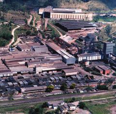 A empresa Grupo Saint-Gobain Criado em 1665, com o nome de Manufacture Royale des Glacês de Miroirs, para a fabricação de vidros e espelhos para o Palácio de Versalhes, o