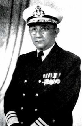 7) Patrono dos Quadros de Oficiais Auxiliares da Marinha: Vice-Almirante