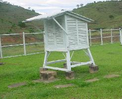 Ilustração 1: Abrigo Meteorológico Na estação meteorológica do IAG são