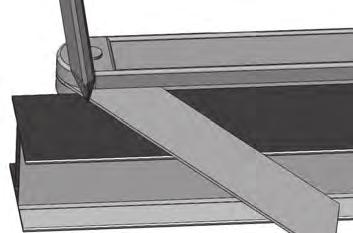 Alinhe a extremidade cortada do balaústre metálico de secção circular com a superfície superior da travessa inferior.