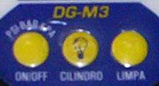 ) Tecla de limpeza da memória 5-Número do Cilindro (Até 12 cilindros) 6-Pressão máxima memorizado - Coloque uma bateria de 9 volts (no compartimento localizado na parte traseira do manômetro digital).