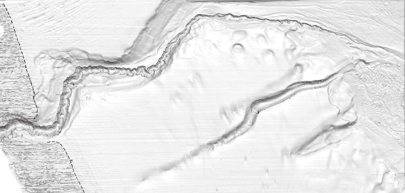 56 GEOMORFOLOGIA DO TALUDE COTIETAL E DO PL ATÔ DE SÃO PAULO Vale Submarino Quebra da Plataforma Continental Canal Interno 1 km Cânion Almirante Câmara Cânion Tabajara Cânion Curumim Sistema