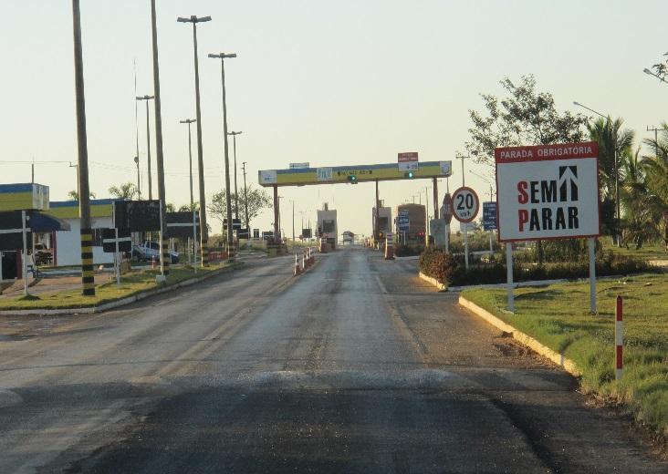 Os 141 km sob responsabilidade da concessionária têm apenas uma praça de pedágio, localizada no km 12, que cobra