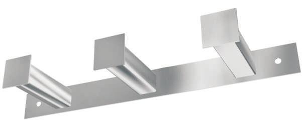 Cabideiro Palmetal Modelo F02 Características do produto Fabricado em aço inox AISI 304, composta por 3 tubos 20 x 20 mm com de comprimento, acabamento frontal em chapa 1,5mm com cantos levemente