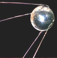 Comunicação via Satélite Satélite artificial Sputnik Lançado em 1957 Orbitou a Terra por 3 meses Emitiu sinais de 20 e 40 MHz Operou por