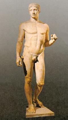 O Cânone, um tratado sobre as proporções do corpo humano escrito por Policleto em torno de 450 a.c., é tido geralmente como seu marco inicial, e seu fim é assinalado com a conquista da Grécia pelos macedónios, em 338 a.
