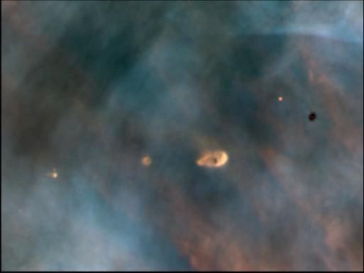 Estágio 3 - protoestrela Após ~10^6 anos: região central da nuvem torna-se uma protoestrela com um disco protoestelar em volta.