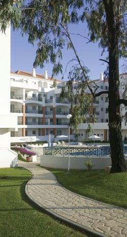 Alojamento O novo Victoria Beach & Sports Hotel está localizado no coração do Algarve,
