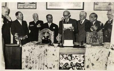 Fotografia dos representantes das Casas Regionais, com sede