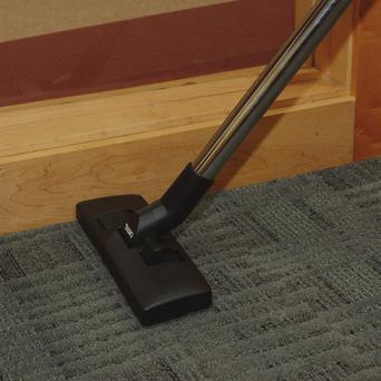 Commit 2 Clean TM/MC Procedimentos de limpeza por aspiração continuação Cuidado de carpetes 5