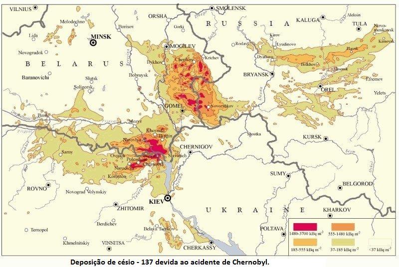 Figura 2. A zona de exclusão de Chernobyl: o entorno do reator acidentado. A cidade de Kiev, capital da Ucrânia, fica 100km de distância do reator acidentado (UNSCEAR, 2000).