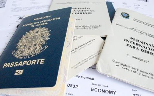 ORIENTAÇÃO NO CASO DE PERDA DE DOCUMENTOS: A Central Operativa dará total suporte ao passageiro/turista no caso de perda de documentos de viagem Caso o