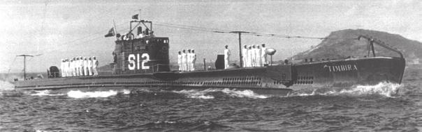 alquebrado, impossibilitado de enfrentar qual- Submarino Timbira quer mar grosso; um outro contratorpedeiro um pouco mais moderno, o Maranhão; quatro submarinos (o Humaitá e o Tupi, o Timbira e o