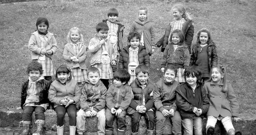 pretendia que os Escola Verde Alunos do Pré-escolar Visitaram a Nascente do Rio Este