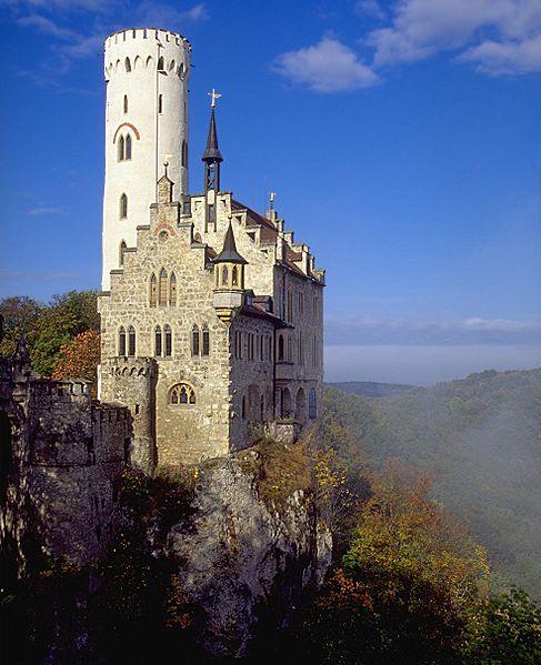 Castelo Lichtenstein, construído originalmente no século XII e reconstruído