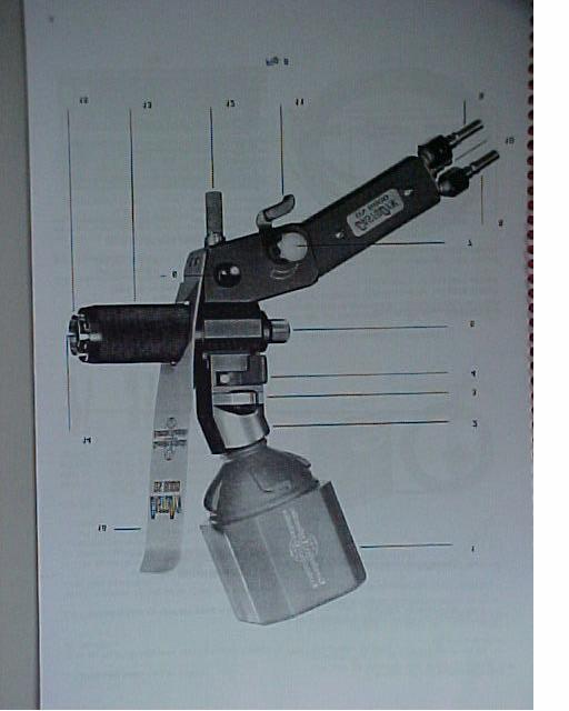 Figura 2: Ilustração do Equipamento para Aplicação da Liga Auto-Fluxante - Gentilmente Cedida Pela Eutetic Castolin Abaixo temos a demonstração de um kit completo para a aplicação da metalização