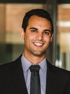 Idiomas: Inglês Edgard Rocha Graduado em Direito pela Universidade Estadual de Londrina em 2016.