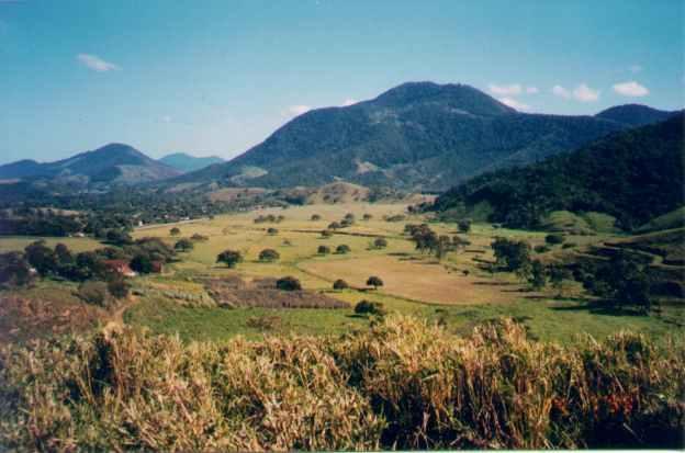 PAISAGEM COM SOLOS