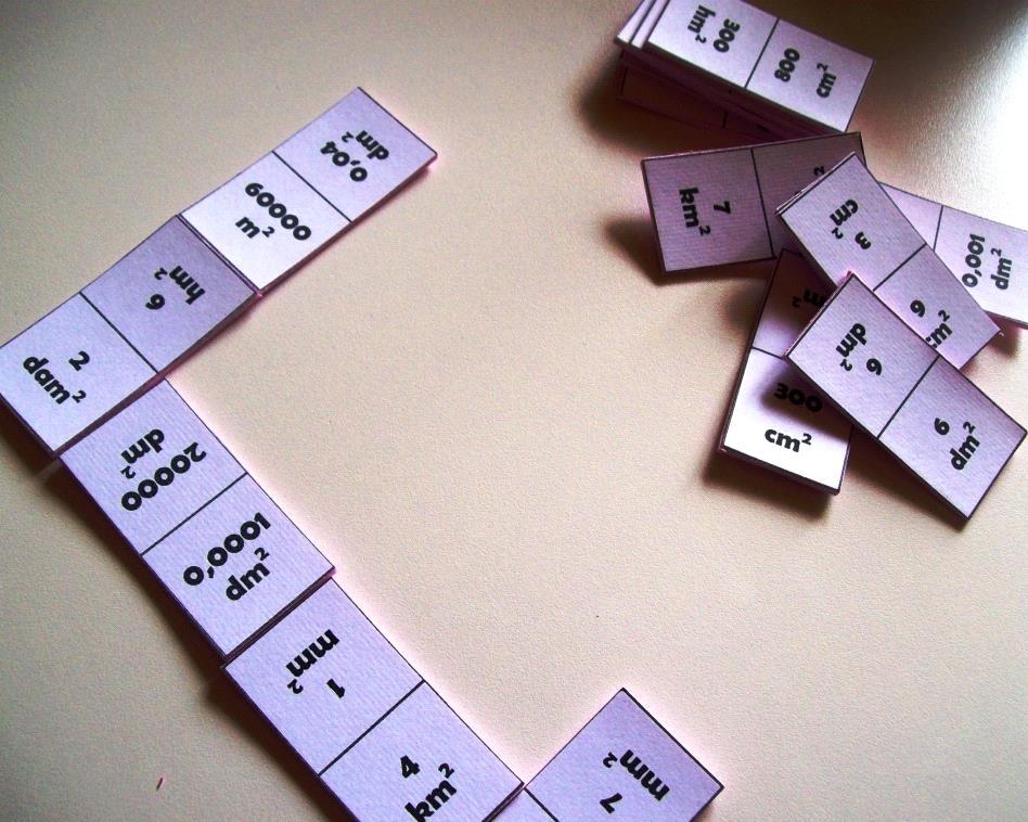 5 DOMINÓ DE MEDIDAS Material: 28 cartas contendo valores representados em várias unidades de medida.