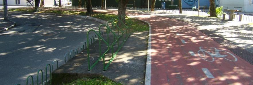 O Instituto de Planejamento Urbano de Florianópolis (IPUF) lançou um manual de construção dos paraciclos, de modo a padronizá-los.