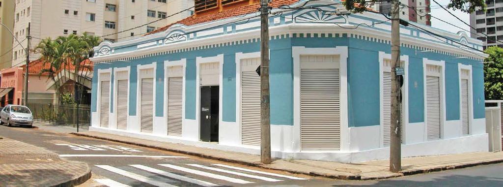 TEATRO DE BOLSO DO MERCADO MUNICIPAL O Teatro de Bolso do Mercado foi criado para atividades diversas como palestras, cursos, apresentações artísticas, ensaios, exibição de filmes, reuniões, dentre