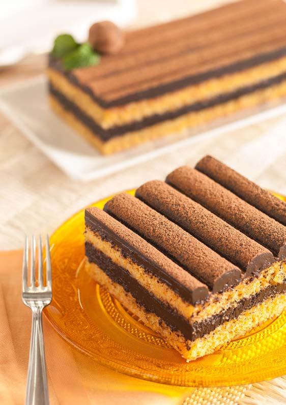 Bolo de Cenoura Trufado IREKS GOLDEN CAKE CENOURA 100 1.500 g IREKS GOLDEN CREME 20 300 g Ovos 35 525 g Leite integral (gelado) 40 600 ml Óleo vegetal 20 300 g 3.