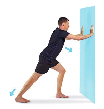 6 Músculos da panturrilha Mobilidade Fique de frente para uma parede na posição afundo, e pressione contra a parede com as mãos.