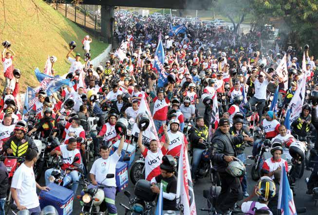 4 acesse nosso site www.jornalavozdomotoboy.com.br Edição 55 2015 8 mil motociclistas foram as ruas e mostraram para a prefeitura que não são invisíveis.