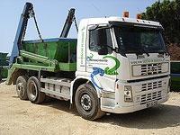 Princípios para a eficiência dos Sistemas de Gestão de Resíduos de Construção e Demolição Figura 12 Veículo de Transporte de Resíduos Veículo de correntes[18] Para