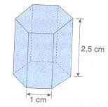 LISTA DE EXERCÍCIOS PARA ENTREGAR DE MATEMÁTICA 1 - Calcule a área lateral, a área total e o volume de cada um dos sólidos cujas medidas estão indicadas nas figuras. a) Prisma reto (triangular).