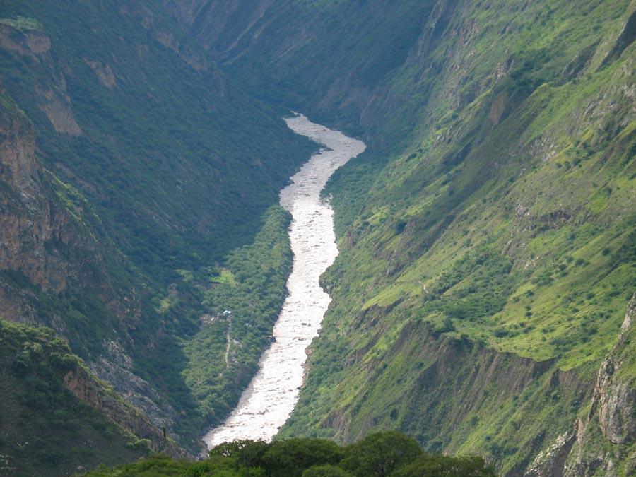 da neve das geleiras Rio Apurimac,