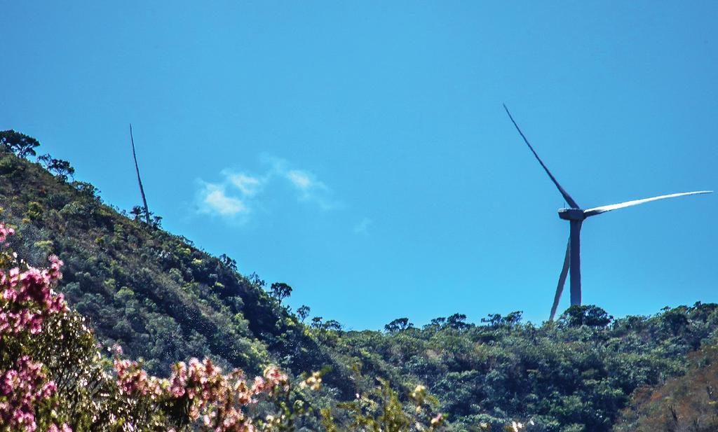 CONCLUSÃO O Escopo 3 é o responsável pela maior parte das emissões de GEE da Renova (90%; 20.482 tco2e), sendo bens e serviços comprados a categoria responsável por 95% das emissões desse Escopo (20.