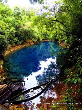 98 O Curso d água: Bacia Hidrográfica do Rio da Prata A fazenda Lagoa Misteriosa é formada basicamente pela vegetação que margeia um lago de águas azuis que impressiona por sua incrível transparência