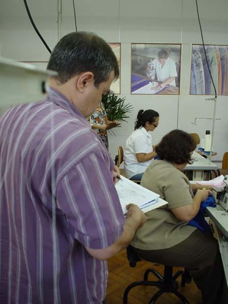 A CERTIFICAÇÃO DE PESSOAS No âmbito da Certificação de Pessoas para o exercício de uma Ocupação Profissional, o Brasil conta com 09 Organismos de Certificação de Pessoas (OPC) acreditados pelo