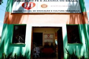 APRESENTAÇÃO DO CENTRO COMUNITÁRIO DE EDUCAÇÃO MARAMBAIA Fundada em 1955 pela Fundação Fé e Alegria, Centro