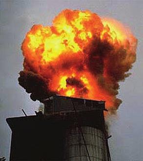 Explosão de pó O objetivo do presente boletim consiste em demonstrar o risco de explosão de pó em silos de armazenamento, bem como indicar as medidas preventivas.