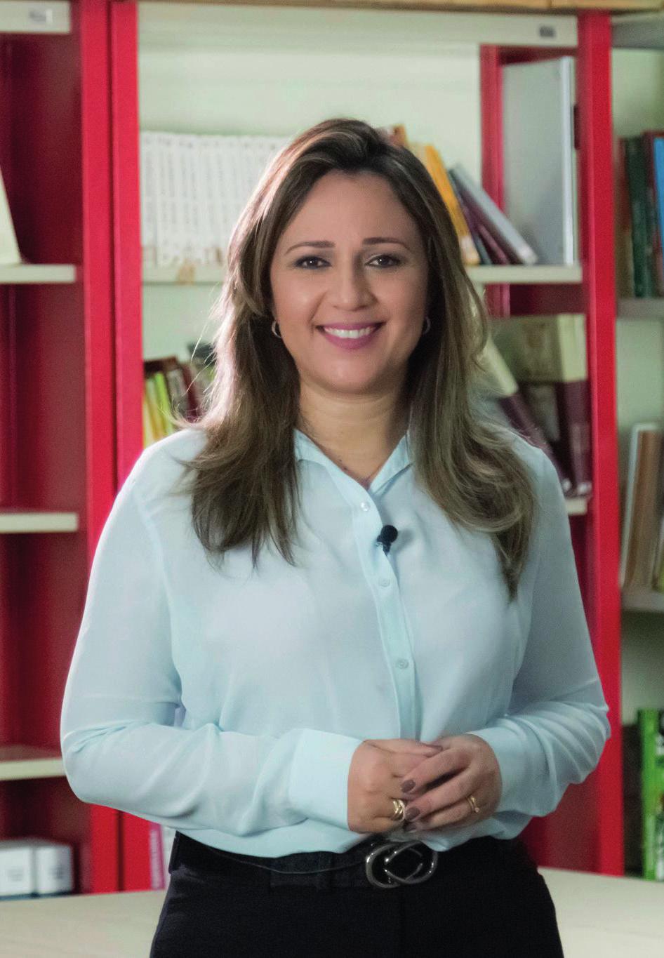 REJANE RIBEIRO DE SOUSA DIAS Secretária Estadual da Educação. Bacharela em Administração e em Direito. Deputada Federal.