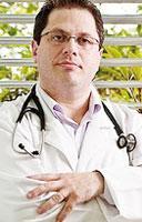 Enfermeiro, especialista em Administração Hospitalar, Mestre em Educação e MBA- Qualidade (USP-SP) Dr.